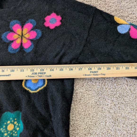 Aqua Black Sweater with Colorful Floral Accents - Picture 5 of 9